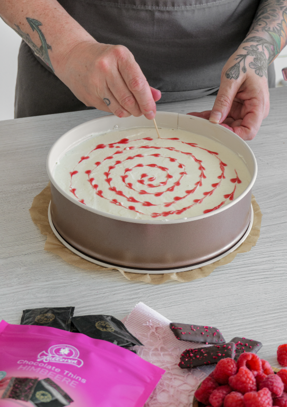 Käsekuchen, Kuchenform, Creme, Beeren, Dekoration